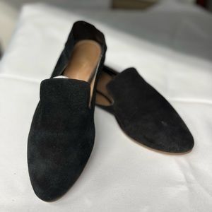 Black pointy toe suede Halogen flats